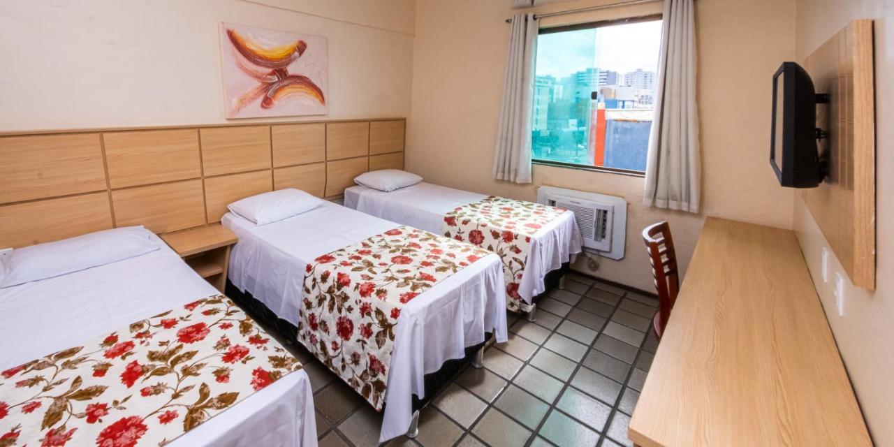 Hotel Dan Inn Express Salvador By Nacional Inn Exterior photo