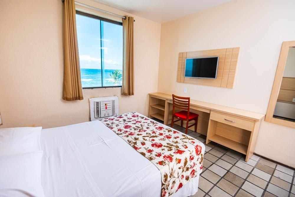 Hotel Dan Inn Express Salvador By Nacional Inn Exterior photo