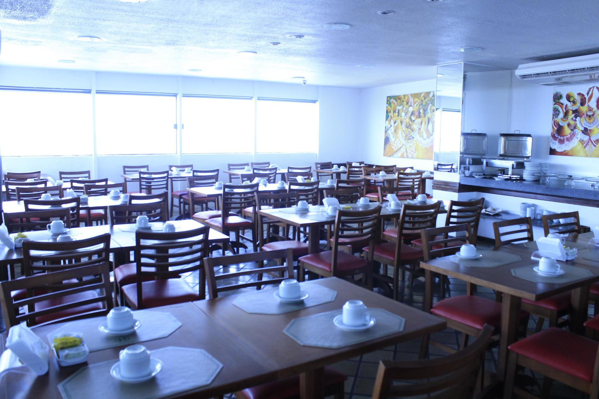 Hotel Dan Inn Express Salvador By Nacional Inn Exterior photo